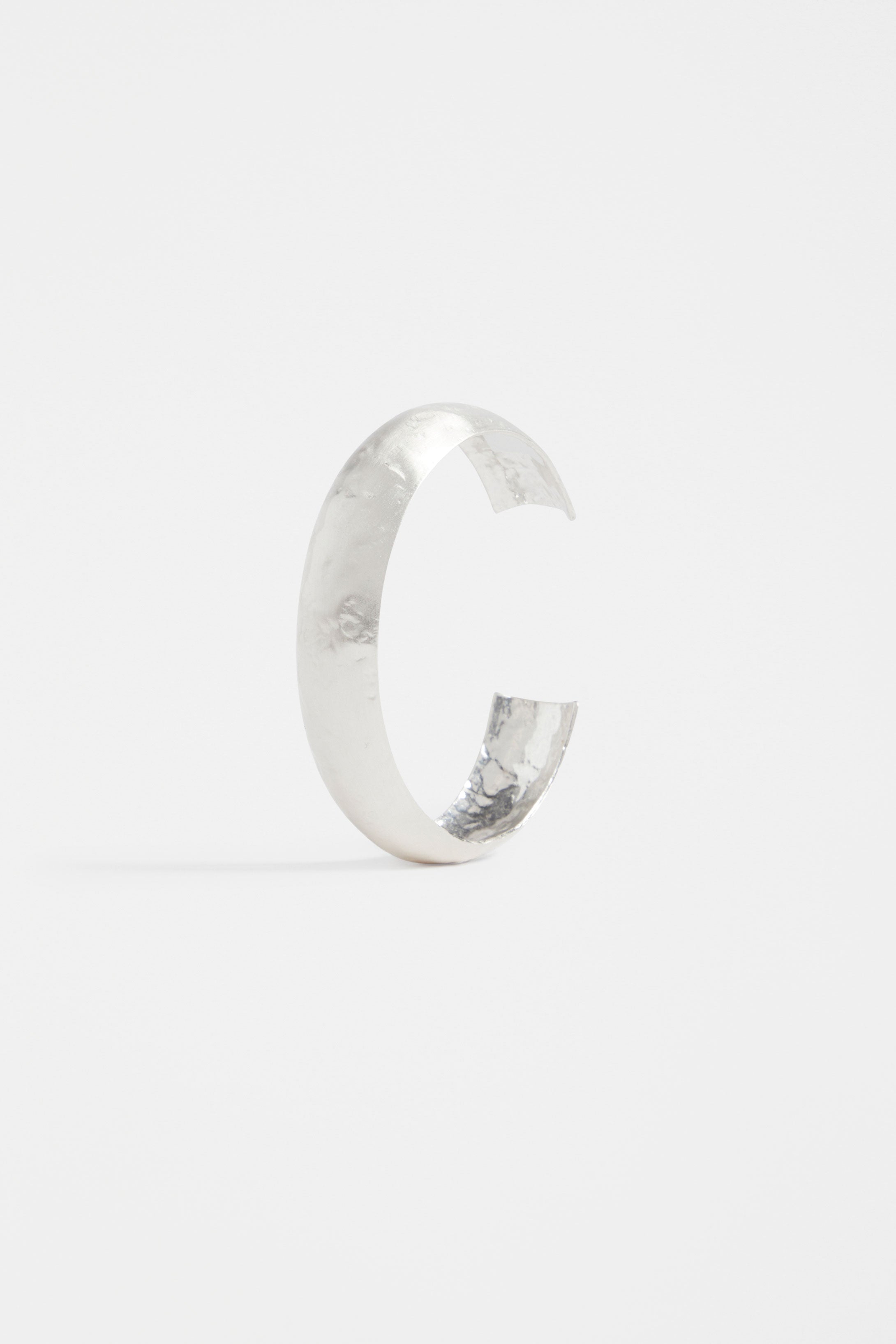 GILD THIN CUFF BANGLE