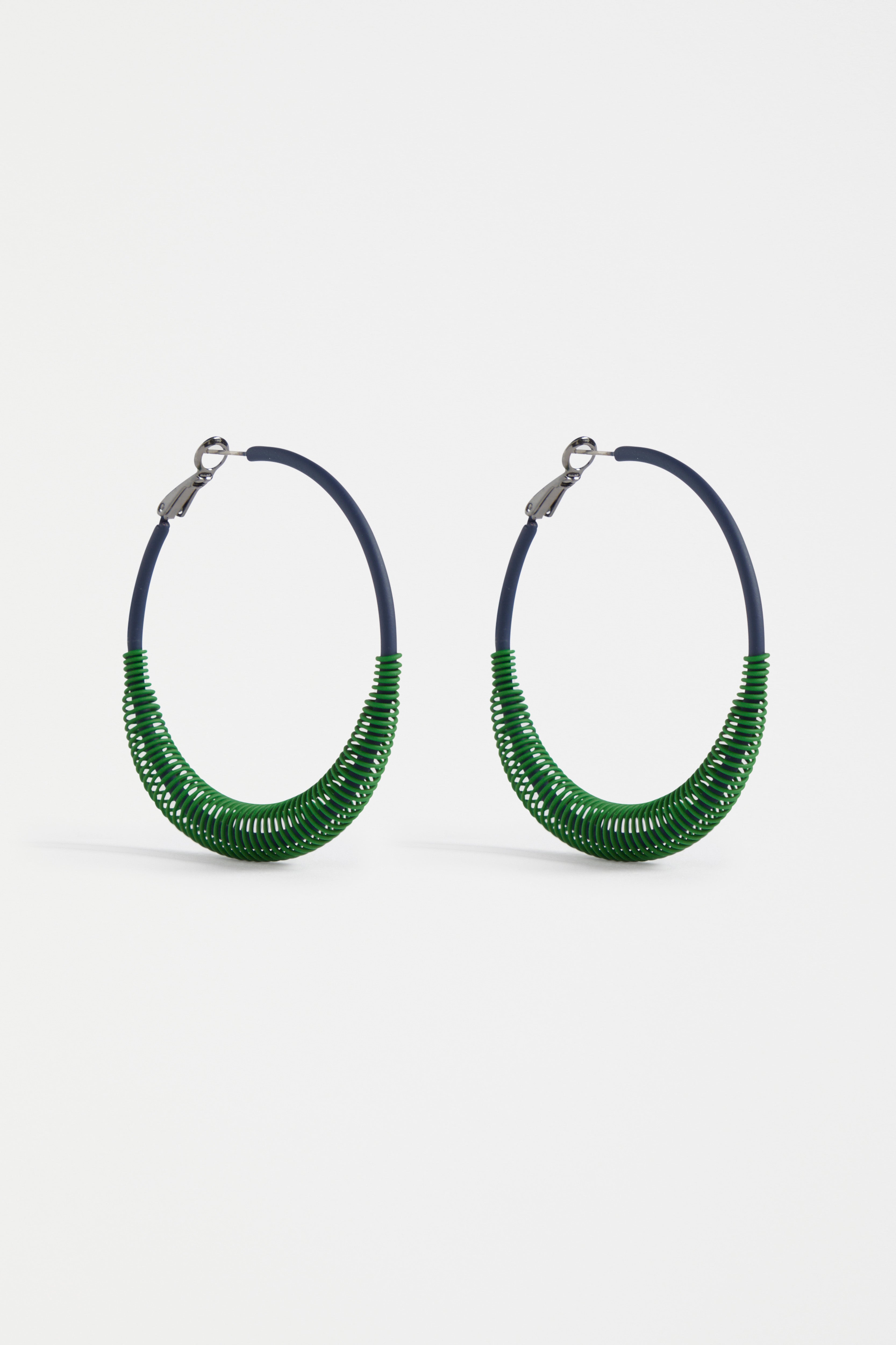 SOLF HOOP EARRING