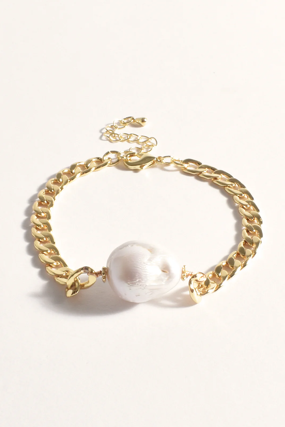 PEARL CENTRE CHAIN BRACELET