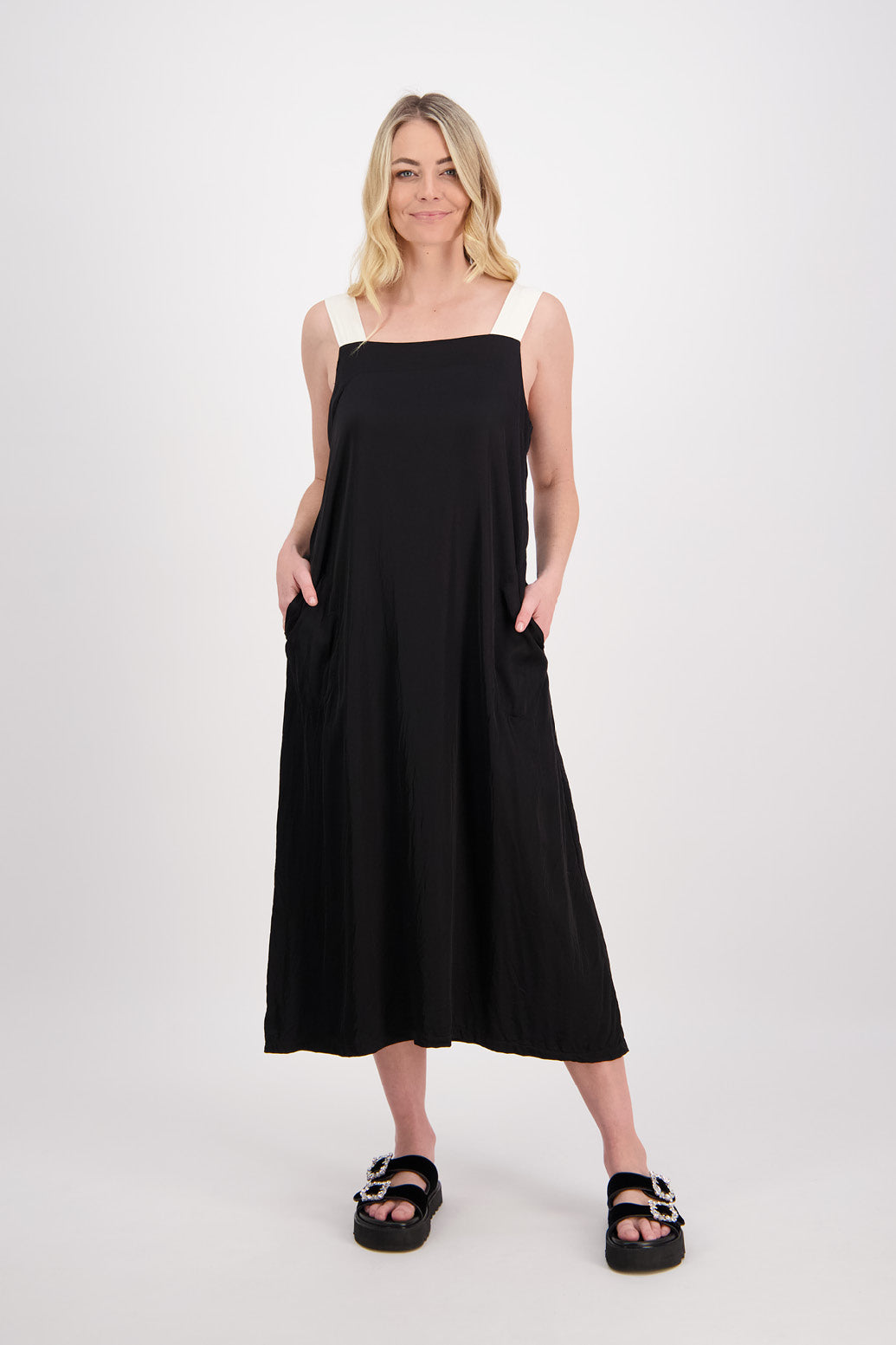 PRUE DRESS