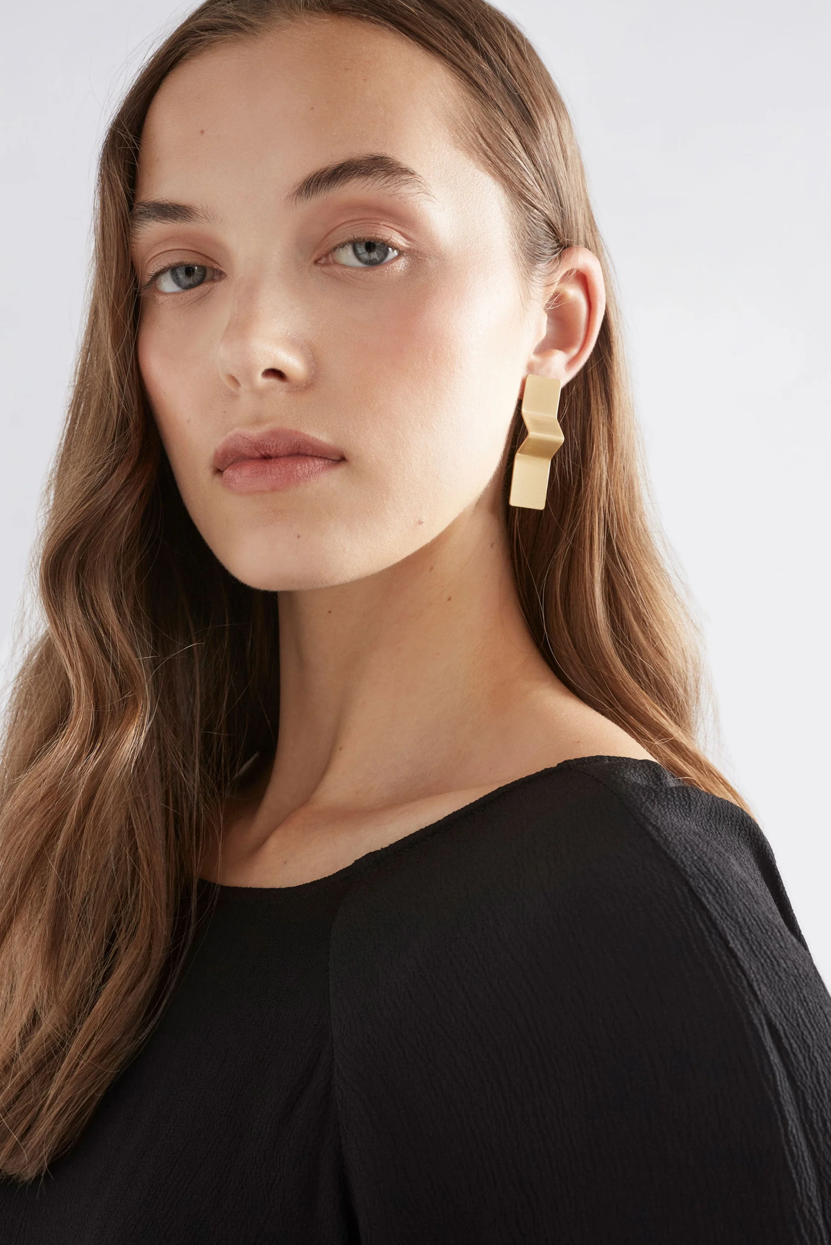 SAHA DROP EARRING