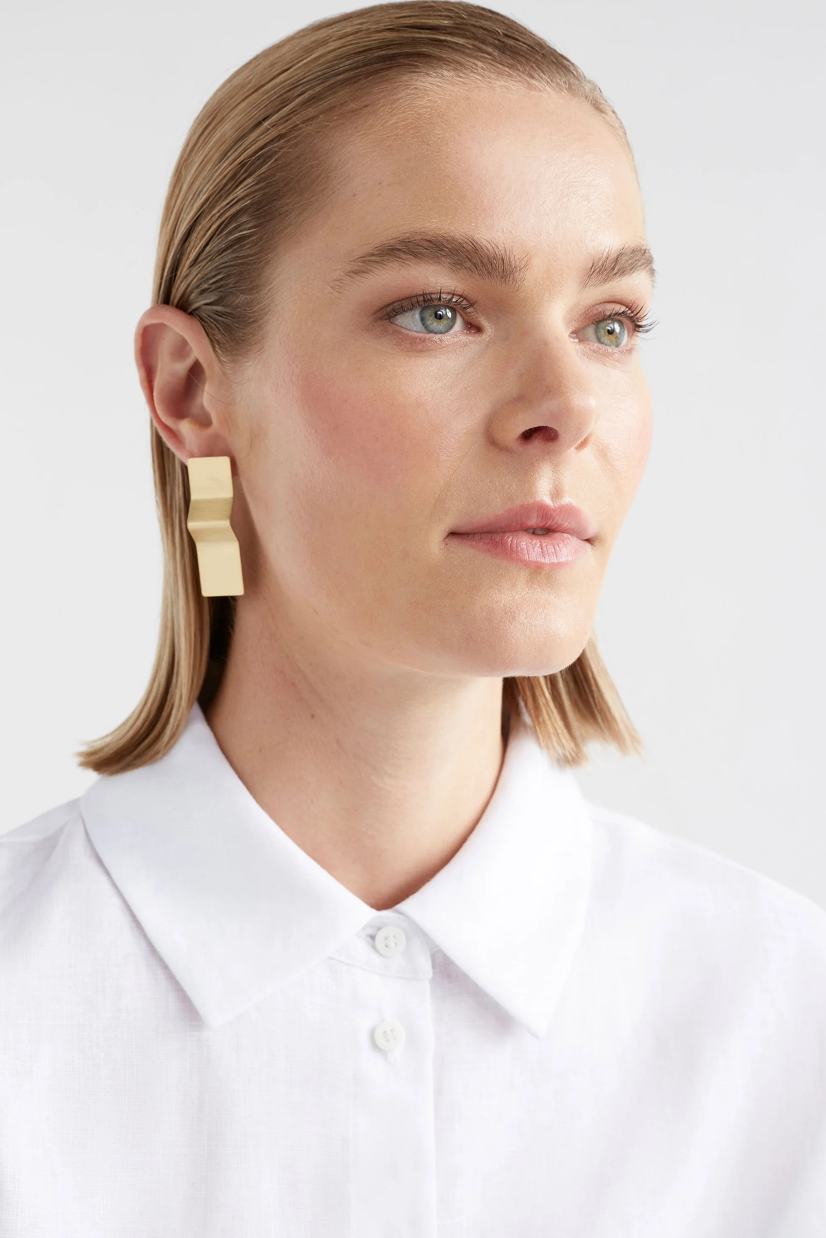 SAHA DROP EARRING