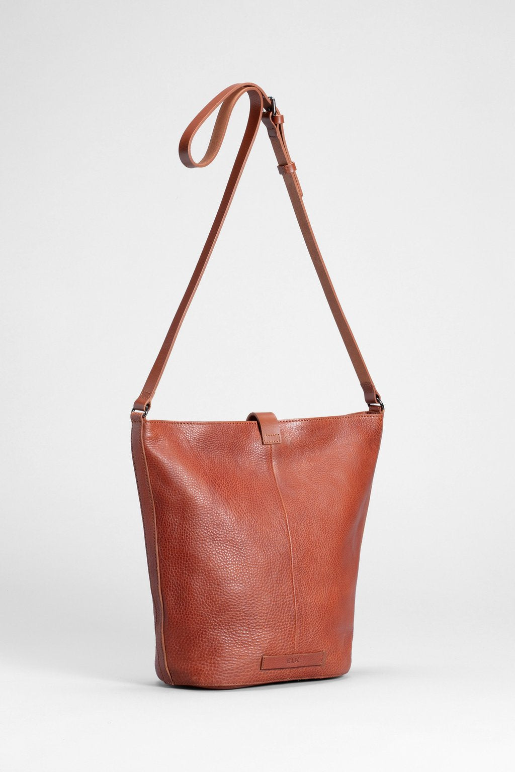 FAI BUCKET BAG